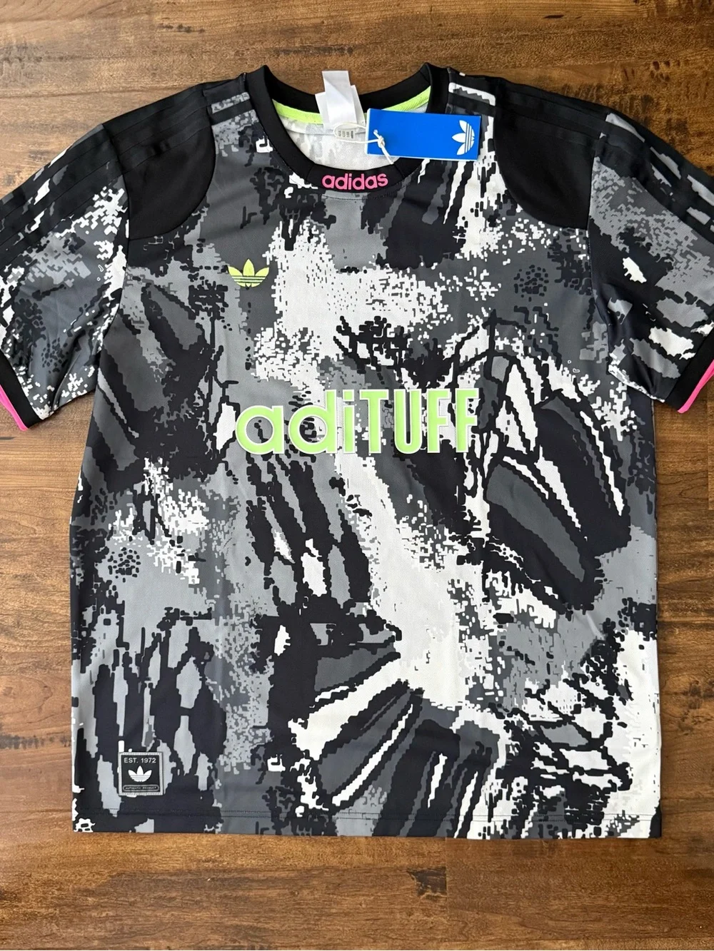 Adidas L Men's Jersey Black White Grey Pink  Retro Classic Shirt AOP KD2351 NWT
